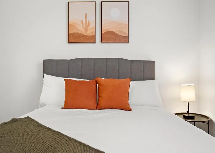 Apartment Cozysuites By The Stadium With Pool 12