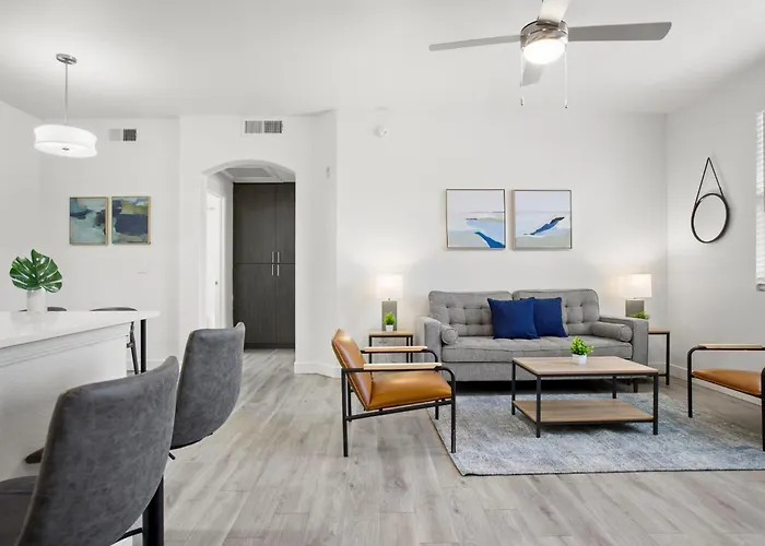 Apartment Cozysuites By The Stadium With Pool 12 Glendale
