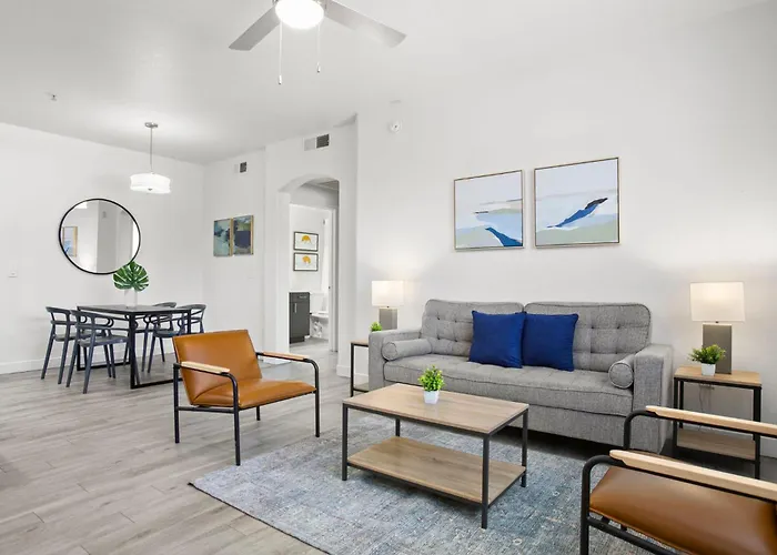 Cozysuites By The Stadium With Pool 12